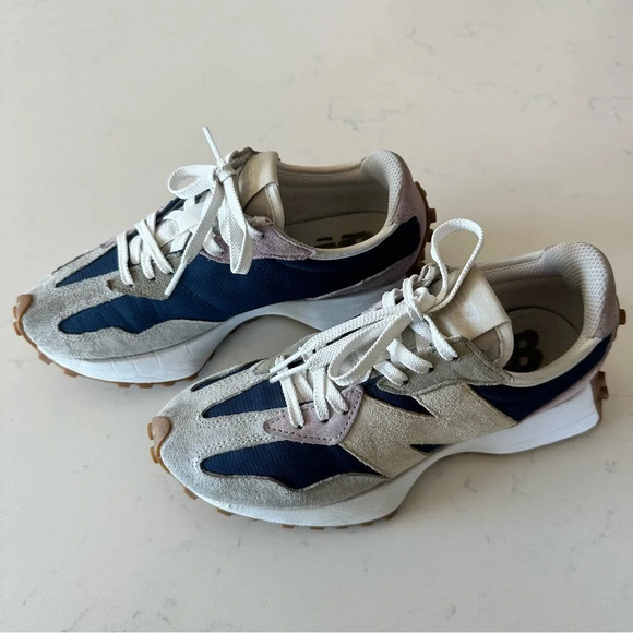 New Balance 327 Rare Color combination Blue Purple Gray Sneakers Size: 6 - Picture 1 of 8
